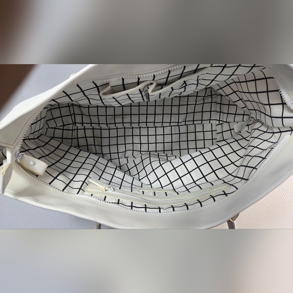 Lacoste Cream White Tote Bag Croc Logo - Picture 8 of 11